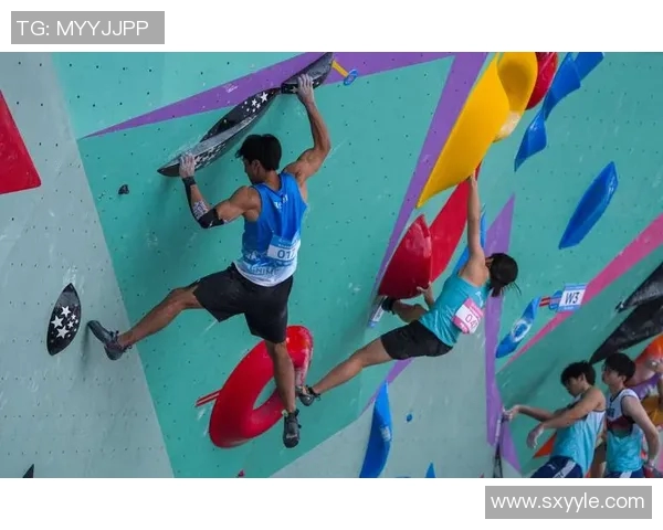 重庆攀岩队实力揭秘：挑战极限的勇者之路与精彩瞬间